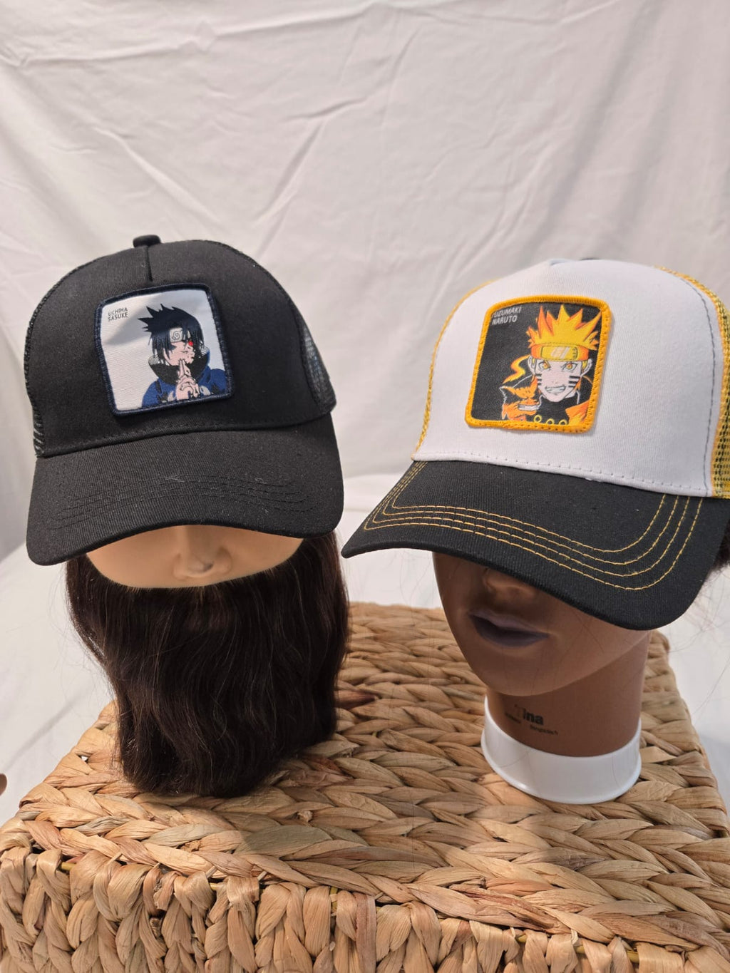 Caps